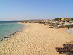Shams Alam Beach Resort - Marsa Alam, Red Sea. Beach.